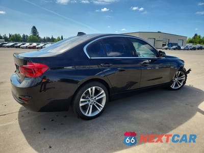 Trzecie zdjęcie samochodu z tyłu: 2017 BMW 330 I VIN:WBA8B9G53HNU50885 - miniatura