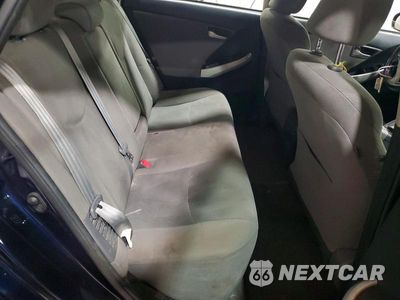 Zdjęcie 10 z 13 samochodu: 2014 TOYOTA PRIUS TWO VIN:JTDKN3DU1E1761548 - miniatura
