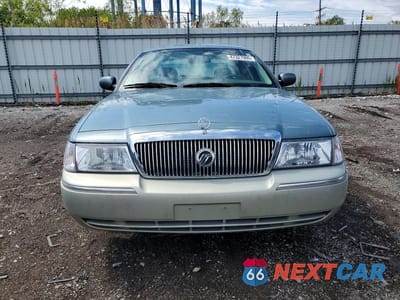 Piąte zdjęcie samochodu w środku: 2005 MERCURY GRAND MARQUIS GS VIN:2MEFM74W35X631094 - miniatura