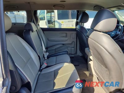 Zdjęcie 11 z 13 samochodu: 2017 KIA SEDONA LX VIN:KNDMB5C17H6246758 - miniatura