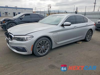 2018 BMW 530XE WBAJB1C50JB083721 - główne zdjęcie licytacji z USA - miniatura