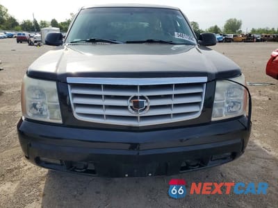 Piąte zdjęcie samochodu w środku: 2002 CADILLAC ESCALADE LUXURY VIN:1GYEK63N02R101817 - miniatura