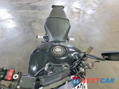 Piąte zdjęcie samochodu w środku: 2016 YAMAHA FZ09 C VIN:JYARN33E5GA009696 - miniatura