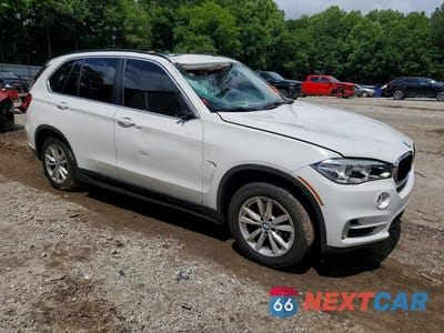 Czwarte zdjęcie samochodu z boku: 2015 BMW X5 XDRIVE35I VIN:5UXKR0C53F0K66528 - miniatura