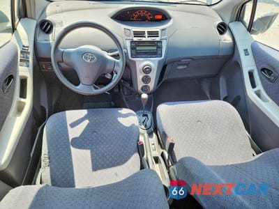 Zdjęcie 8 z 12 samochodu: 2009 TOYOTA YARIS BASE VIN:JTDKT903195259465 - miniatura