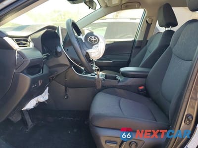 Zdjęcie 7 z 13 samochodu: 2024 TOYOTA RAV4 HYBRID XLE VIN:JTMRWRFV0RJ061546 - miniatura