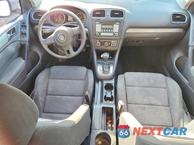 Zdjęcie 8 z 12 samochodu: 2010 VOLKSWAGEN GOLF VIN:WVWDB7AJXAW251733 - miniatura