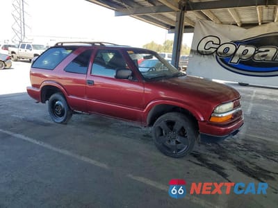 Czwarte zdjęcie samochodu z boku: 2003 CHEV BLAZER VIN:1GNCS18X93K114061 - miniatura