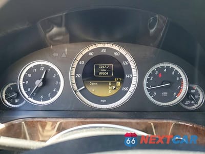 Zdjęcie 9 z 12 samochodu: 2012 MERCEDES-BENZ E 350 4MATIC VIN:WDDHF8JB9CA556148 - miniatura