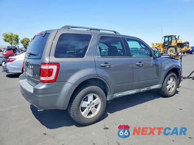 Trzecie zdjęcie samochodu z tyłu: 2012 FORD ESCAPE XLT VIN:1FMCU0DG5CKC45860 - miniatura
