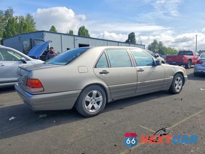 Trzecie zdjęcie samochodu z tyłu: 1995 MERCEDES-BENZ S 320 VIN:WDBGA33E8SA227663 - miniatura
