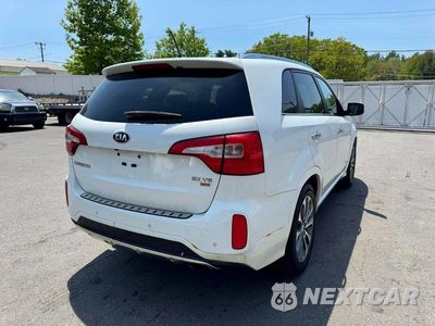 Trzecie zdjęcie samochodu z tyłu: 2014 KIA SORENTO SX VIN:5XYKWDA73EG522892 - miniatura