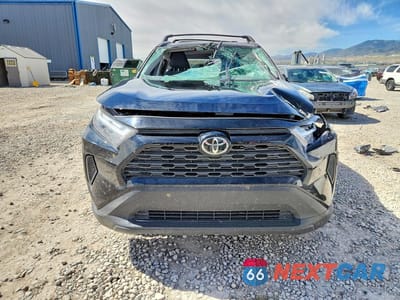Piąte zdjęcie samochodu w środku: 2025 TOYOTA RAV4 XLE VIN:2T3P1RFV2SW585973 - miniatura