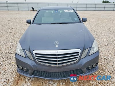 Piąte zdjęcie samochodu w środku: 2010 MERCEDES-BENZ E 350 VIN:WDDHF5GB3AA102786 - miniatura