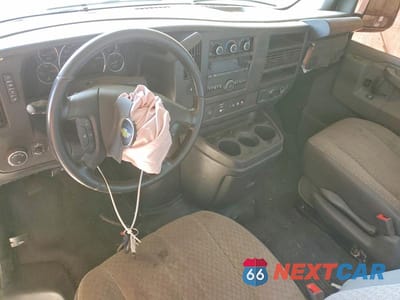 Zdjęcie 8 z 13 samochodu: 2022 CHEVROLET EXPRESS G2500 VIN:1GCWGAFP3N1184237 - miniatura