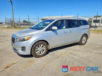 2015 KIA SEDONA LX KNDMB5C18F6062622 - główne zdjęcie licytacji z USA - miniatura
