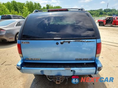 Zdjęcie 6 z 14 samochodu: 1996 CHEVROLET BLAZER VIN:1GNDT13W6T2220256 - miniatura