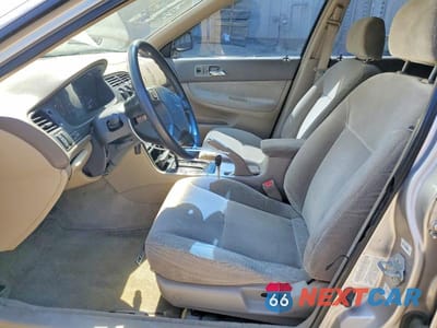 Zdjęcie 7 z 13 samochodu: 1996 HONDA ACCORD LX VIN:1HGCE1820TA000638 - miniatura