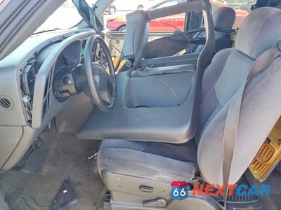 Zdjęcie 7 z 12 samochodu: 2003 GMC NEW SIERRA C1500 VIN:2GTEC19TX31157155 - miniatura