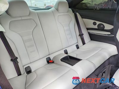 Zdjęcie 10 z 12 samochodu: 2019 BMW M4 VIN:WBS4Y9C57KAG67632 - miniatura