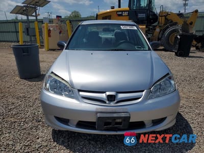 Piąte zdjęcie samochodu w środku: 2005 HONDA CIVIC LX VIN:2HGES16505H603303 - miniatura