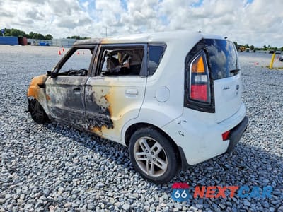 Drugie zdjęcie samochodu z przodu: 2010 KIA SOUL + VIN:KNDJT2A28A7701496 - miniatura