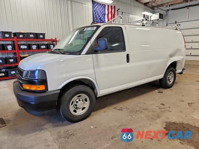 2023 CHEVROLET EXPRESS G2500 1GCWGAFP0P1258961 - główne zdjęcie licytacji z USA - miniatura