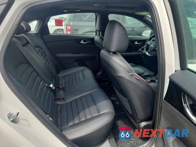 Zdjęcie 10 z 12 samochodu: 2024 KIA FORTE GT VIN:3KPF44AC4RE838888 - miniatura