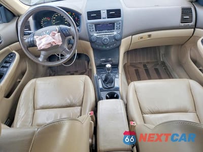 Zdjęcie 8 z 12 samochodu: 2006 HONDA ACCORD EX VIN:1HGCM65506A021203 - miniatura