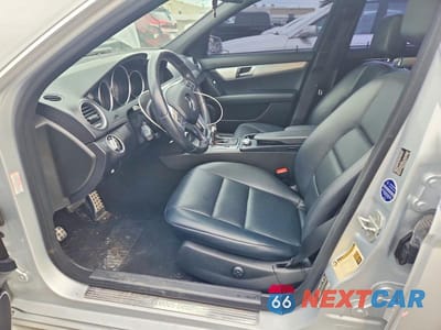 Zdjęcie 7 z 12 samochodu: 2012 MERCEDES-BENZ C 300 4MATIC VIN:WDDGF8BBXCR209553 - miniatura