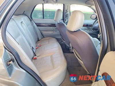 Zdjęcie 10 z 12 samochodu: 2004 MERCURY GRAND MARQUIS LS VIN:2MEFM75W04X656211 - miniatura