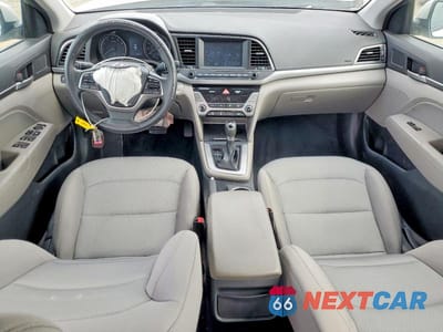 Zdjęcie 8 z 12 samochodu: 2018 HYUNDAI ELANTRA VALUE EDITION VIN:5NPD84LF8JH259678 - miniatura
