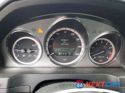 Zdjęcie 9 z 12 samochodu: 2010 MERCEDES-BENZ C 300 4MATIC VIN:WDDGF8BBXAR106176 - miniatura