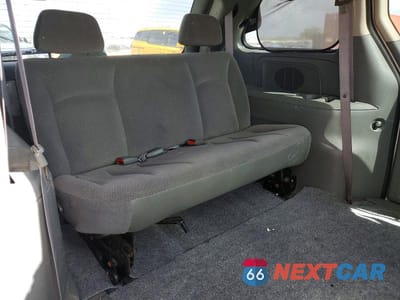 Zdjęcie 11 z 13 samochodu: 2006 CHRYSLER TOWN & COUNTRY VIN:1A4GP45R26B753741 - miniatura