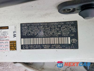 Zdjęcie 12 z 12 samochodu: 2005 TOYOTA PRIUS BASE VIN:JTDKB20U553117192 - miniatura