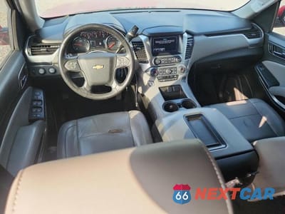Zdjęcie 8 z 13 samochodu: 2018 CHEVROLET SUBURBAN K1500 LT VIN:1GNSKHKC7JR146375 - miniatura