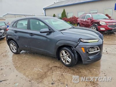 Czwarte zdjęcie samochodu z boku: 2020 HYUNDAI KONA SE VIN:KM8K12AA1LU467302 - miniatura
