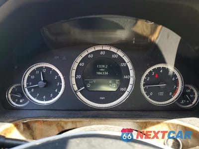 Zdjęcie 9 z 12 samochodu: 2011 MERCEDES-BENZ E 350 VIN:WDDHF5GBXBA362264 - miniatura