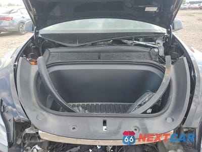 Zdjęcie 11 z 12 samochodu: 2025 TESLA MODEL Y VIN:7SAYGDEE9SA369468 - miniatura