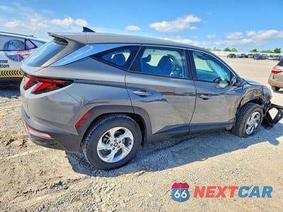Trzecie zdjęcie samochodu z tyłu: 2024 HYUNDAI TUCSON SE VIN:5NMJACDE1RH313015 - miniatura