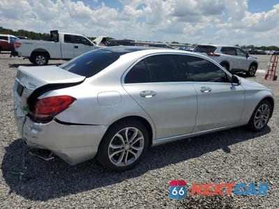 Trzecie zdjęcie samochodu z tyłu: 2015 MERCEDES-BENZ C 300 4MATIC VIN:55SWF4KB7FU064320 - miniatura