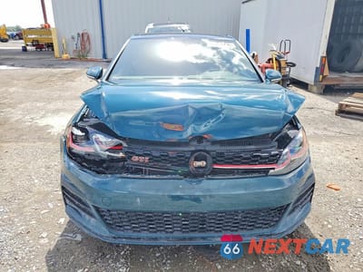Piąte zdjęcie samochodu w środku: 2019 VOLKSWAGEN GTI S VIN:3VW6T7AUXKM001987 - miniatura
