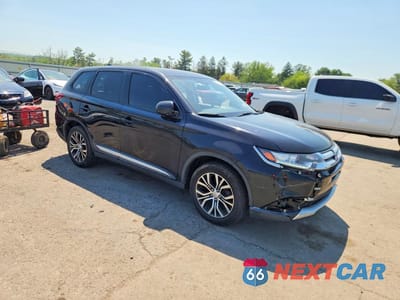 Czwarte zdjęcie samochodu z boku: 2017 MITSUBISHI OUTLANDER ES VIN:JA4AD2A35HZ068227 - miniatura
