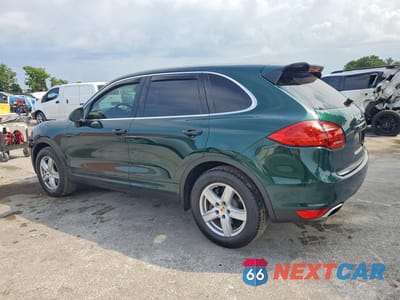 Drugie zdjęcie samochodu z przodu: 2013 PORSCHE CAYENNE VIN:WP1AA2A26DLA01895 - miniatura