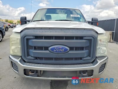 Piąte zdjęcie samochodu w środku: 2016 FORD F250 XL VIN:1FT7X2A69GEA73387 - miniatura
