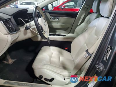 Zdjęcie 7 z 12 samochodu: 2019 VOLVO V90 CROSS COUNTRY T5 MOMENTUM VIN:YV4102NK2K1085296 - miniatura