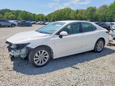 2021 TOYOTA CAMRY LE 4T1C11BK5MU035643 - główne zdjęcie licytacji z USA - miniatura
