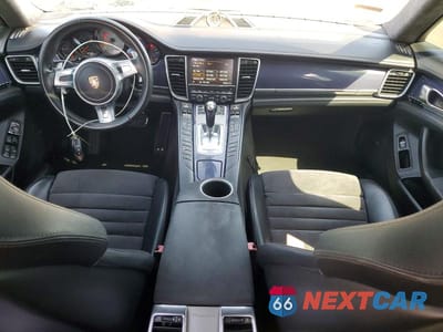 Zdjęcie 8 z 12 samochodu: 2013 PORSCHE PANAMERA GTS VIN:WP0AF2A75DL076568 - miniatura