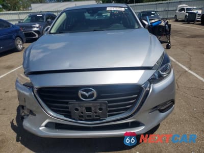 Piąte zdjęcie samochodu w środku: 2017 MAZDA 3 TOURING VIN:3MZBN1V71HM111541 - miniatura
