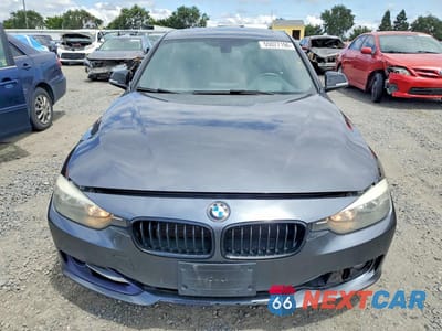 Piąte zdjęcie samochodu w środku: 2013 BMW 3 SERIES VIN:WBA3A5C50DF352820 - miniatura